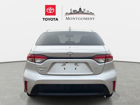 Used 2025 Toyota Corolla LE FWD image 4