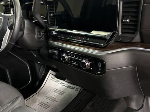 Used 2025 GMC Sierra 2500 SLE w/ SLE Value Package; AWD/4WD image 24