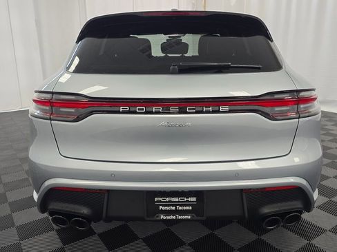Certified 2025 Porsche Macan image 6