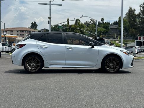 Used 2024 Toyota Corolla SE w/ SE Package FWD image 6