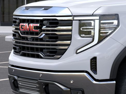 New 2026 GMC Sierra 1500 SLT AWD/4WD image 13