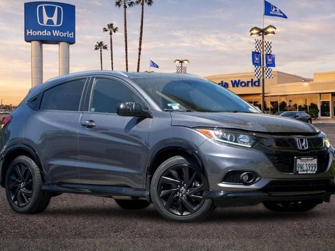 Used 2021 Honda HR-V Sport image 2