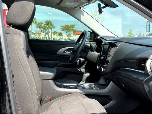 Used 2019 Chevrolet Traverse LS image 8