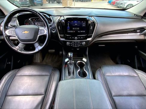 Used 2021 Chevrolet Traverse LT w/ LT Premium Package image 15