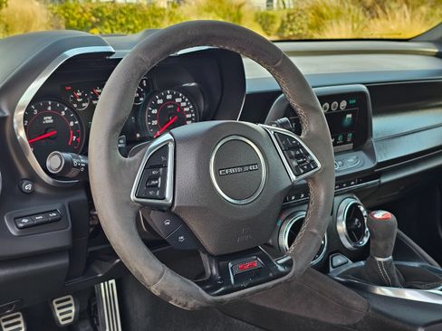 Used 2018 Chevrolet Camaro SS RWD image 22