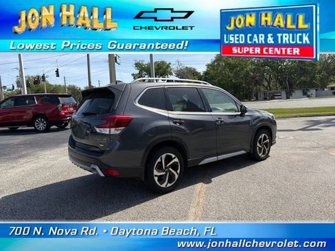 Used 2022 Subaru Forester Touring image 10