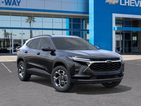 New 2026 Chevrolet Trax LT w/ Driver Confidence Package image 7