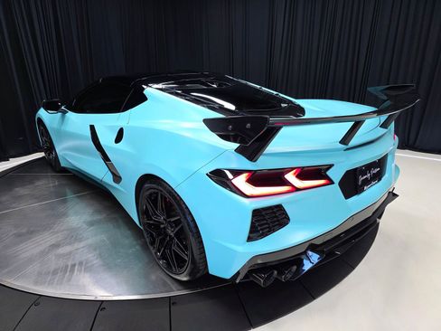 Used 2023 Chevrolet Corvette Stingray Preferred Cpe w/ Z51 Performance Package RWD image 57