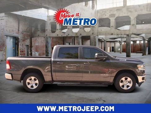 Used 2022 RAM 1500 Big Horn AWD/4WD image 1
