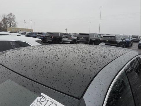 Used 2023 Cadillac Lyriq 2WD image 7