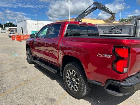 Used 2023 Chevrolet Colorado Z71 w/ Z71 Convenience Package 2 AWD/4WD image 8
