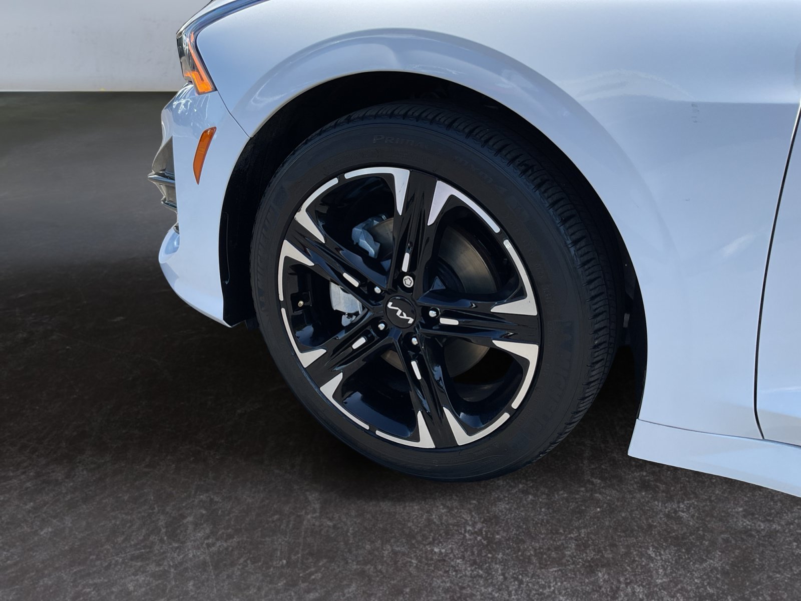 Used 2022 Kia K5 GT-Line FWD image 9