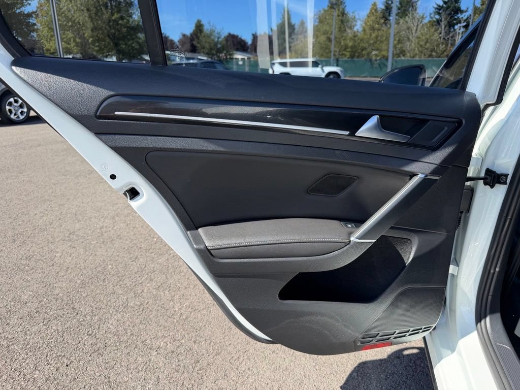 Used 2019 Volkswagen Golf R 4-Door AWD/4WD image 29