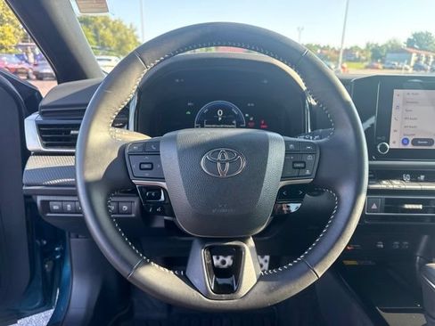 Used 2026 Toyota Camry SE FWD image 28