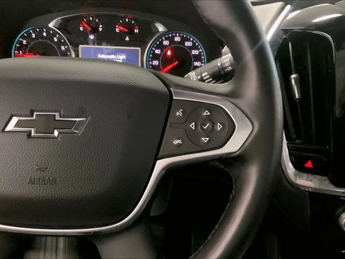 Used 2023 Chevrolet Traverse RS image 23