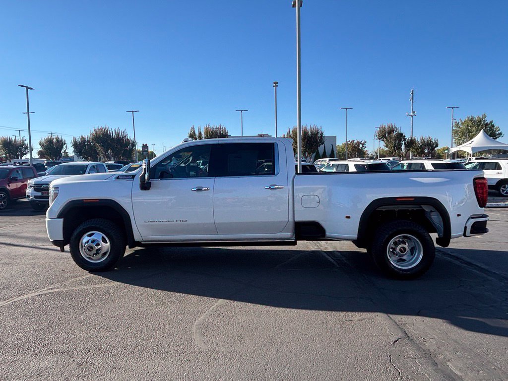 Used 2023 GMC Sierra 3500 Denali w/ Denali Ultimate Package AWD/4WD image 6