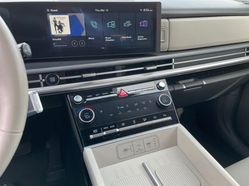 Used 2025 Hyundai Santa Fe SEL image 17