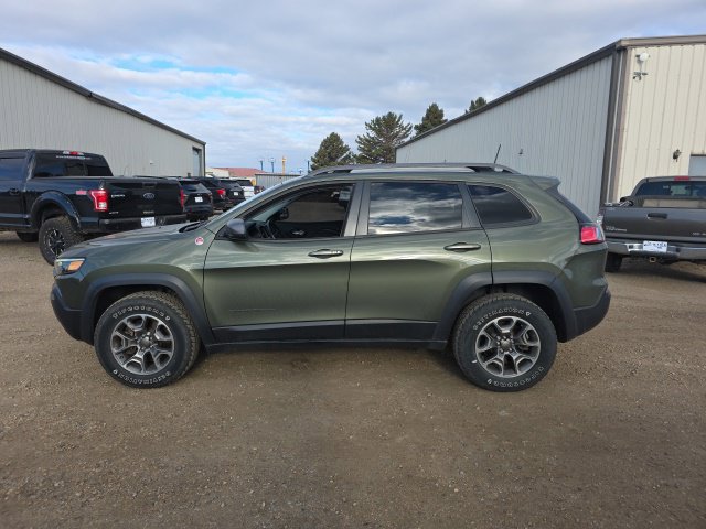 Used 2020 Jeep Cherokee Trailhawk w/ Cold Weather Group AWD/4WD image 3