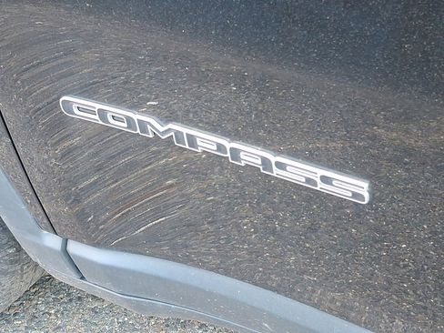 Used 2022 Jeep Compass Latitude w/ Sun and Sound Group image 5