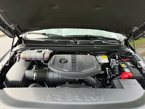 Used 2026 RAM 1500 Limited AWD/4WD image 17