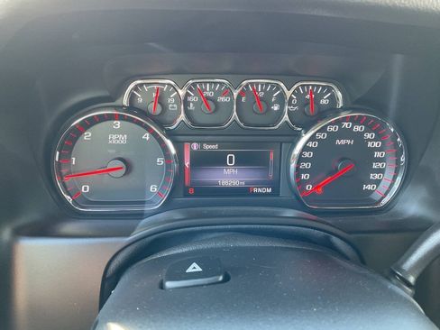 Used 2015 GMC Yukon XL SLT w/ Open Road Package AWD/4WD image 25