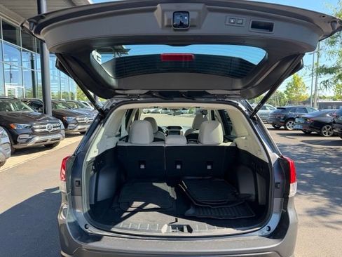 Used 2023 Subaru Forester Premium AWD/4WD image 6