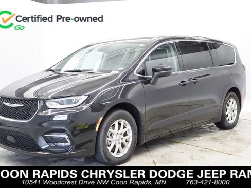Certified 2023 Chrysler Pacifica Touring-L FWD image 1