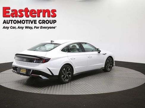Used 2025 Hyundai Sonata SEL FWD image 41