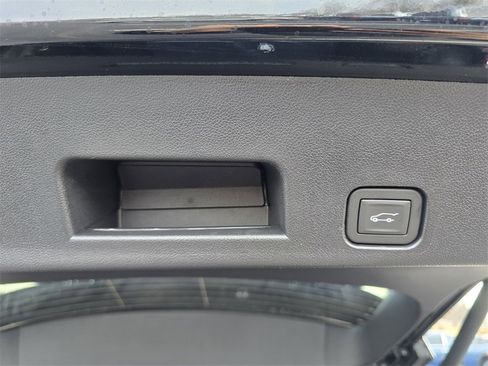 New 2025 GMC Acadia Elevation w/ Super Cruise Package image 31