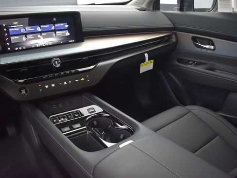 New 2025 Nissan Murano SL AWD/4WD image 31