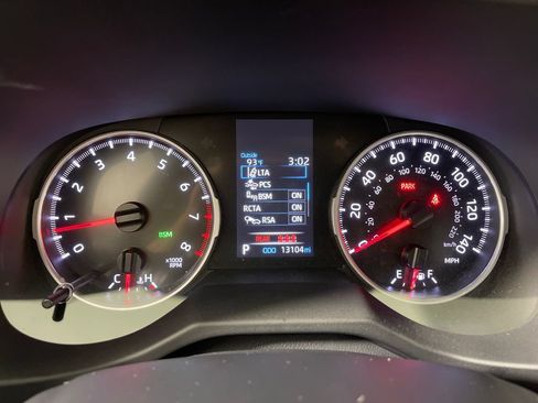 Certified 2022 Toyota RAV4 LE FWD image 18
