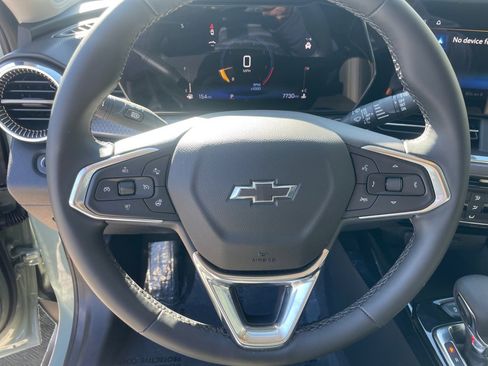 Used 2025 Chevrolet Trax ACTIV w/ Driver Confidence Package image 12