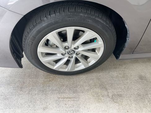 Used 2022 Toyota Camry LE w/ Cold Weather Package AWD/4WD image 10