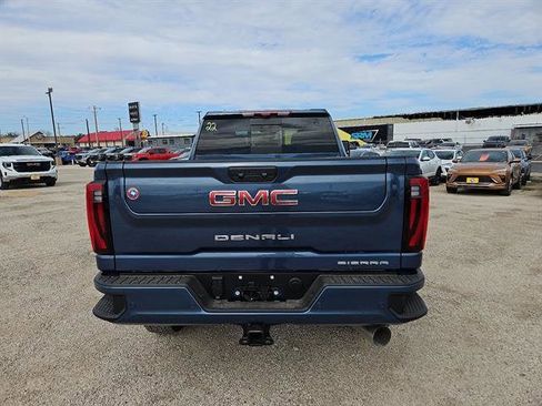 New 2025 GMC Sierra 2500 Denali w/ Denali Reserve Package image 32