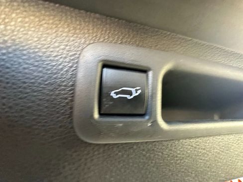 Used 2022 Toyota Highlander XSE image 23