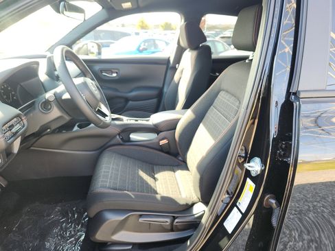 New 2026 Honda HR-V Sport image 9