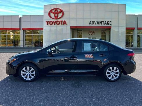Used 2026 Toyota Corolla LE FWD image 7
