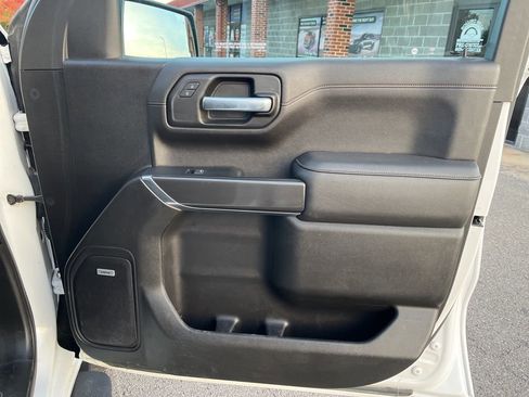 Used 2022 GMC Sierra 1500 AT4 w/ AT4 Premium Package image 28