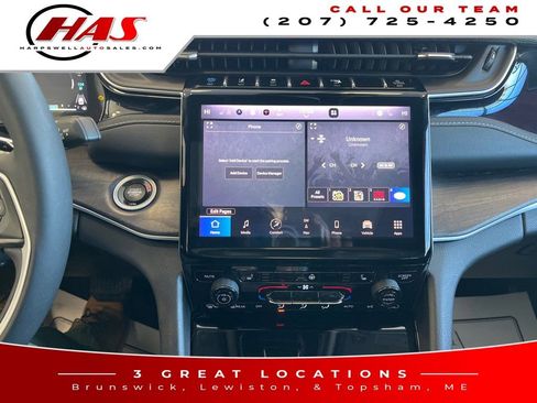 Used 2023 Jeep Grand Cherokee 4WD 4xe image 15