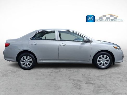 Used 2010 Toyota Corolla LE FWD image 7