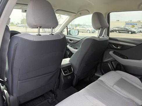 Used 2024 Subaru Outback Premium AWD/4WD image 13