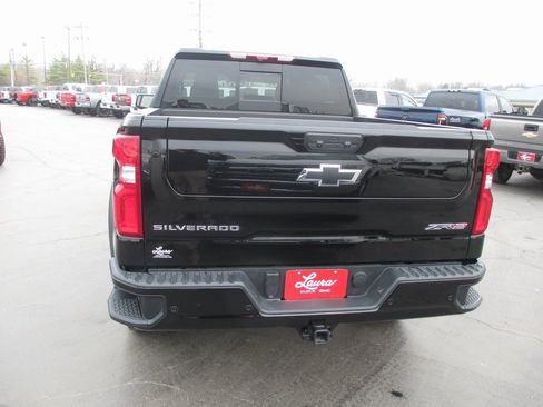 Used 2025 Chevrolet Silverado 1500 ZR2 w/ Technology Package image 6