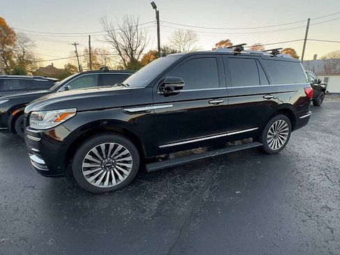 Used 2019 Lincoln Navigator Reserve image 6