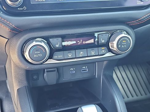 Used 2025 Nissan Versa SR w/ Trunk Package FWD image 20