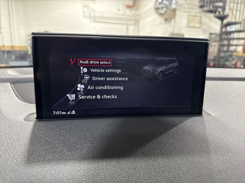 Used 2019 Audi Q7 3.0T Premium Plus image 26