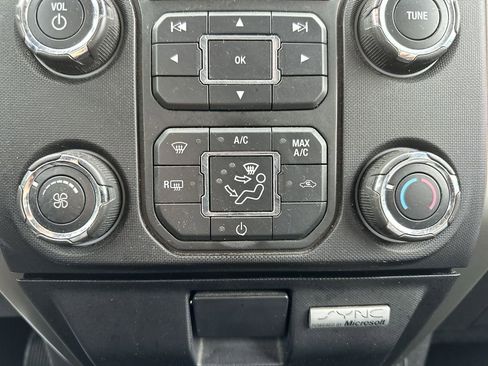 Used 2013 Ford F150 XLT w/ Luxury Equipment Group image 18