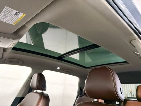 Certified 2022 Volkswagen Atlas SE AWD/4WD image 18