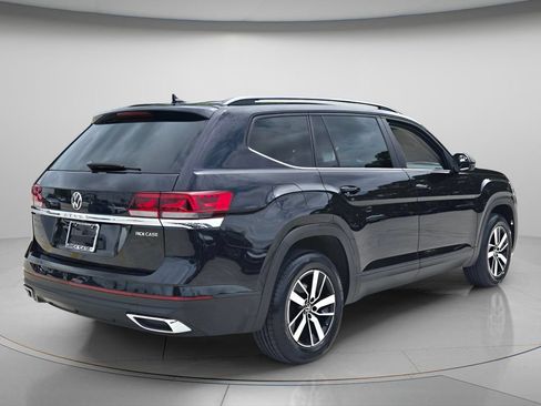 Certified 2023 Volkswagen Atlas SE FWD image 7