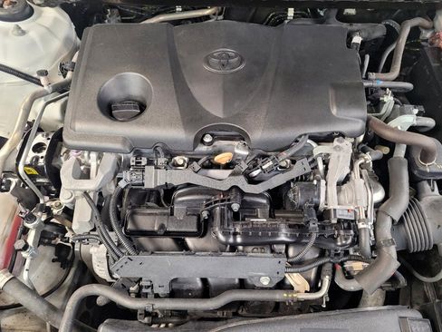 Used 2020 Toyota Camry SE FWD image 30