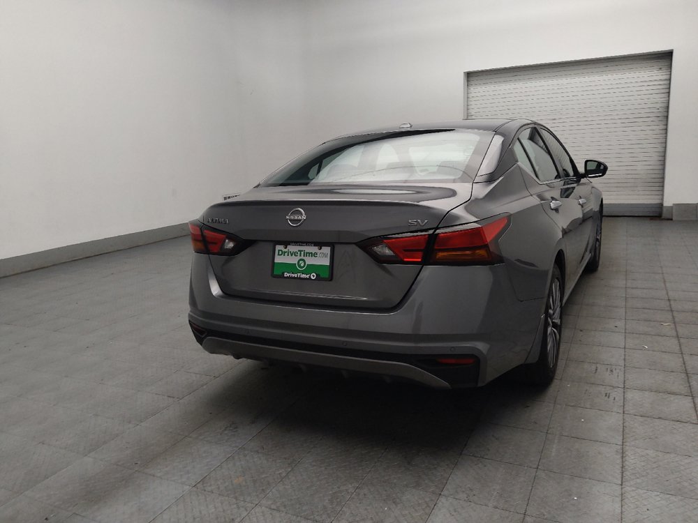 Used 2024 Nissan Altima 2.5 SV FWD image 9